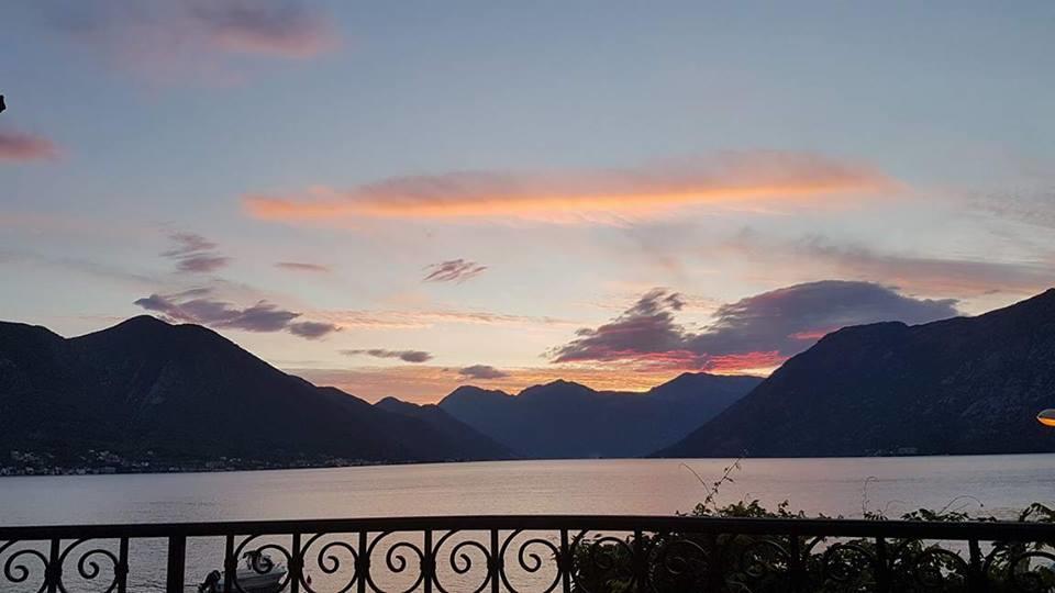Maniva Penthouse By The Sea Daire Kotor Dış mekan fotoğraf